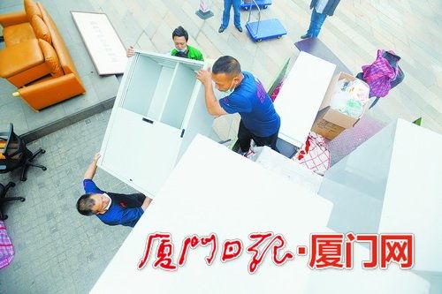 廈門家政服務需求激增，保潔、空調清洗與長途搬家業務繁忙